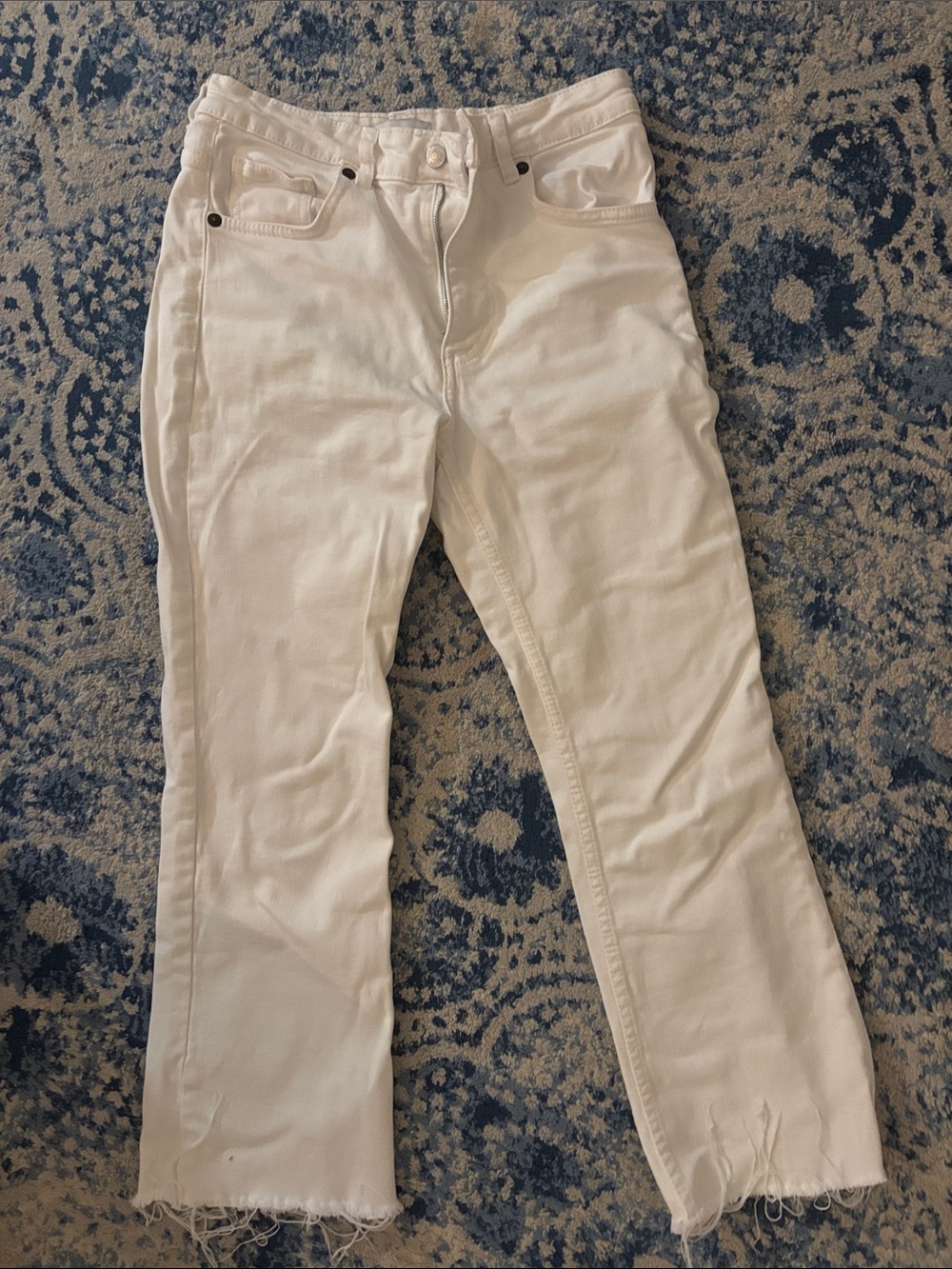 Zara White Cropped Straight Jeans with Raw Hem